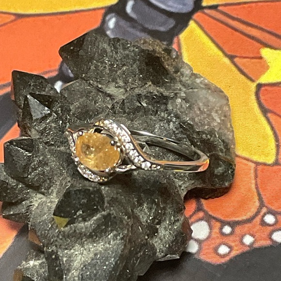 Yellow Garnet ring - Picture 2 of 7